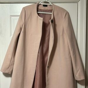 Jacket coat with pockets Brown mock jewel button. Polyester 69%, Viscosa 39%,